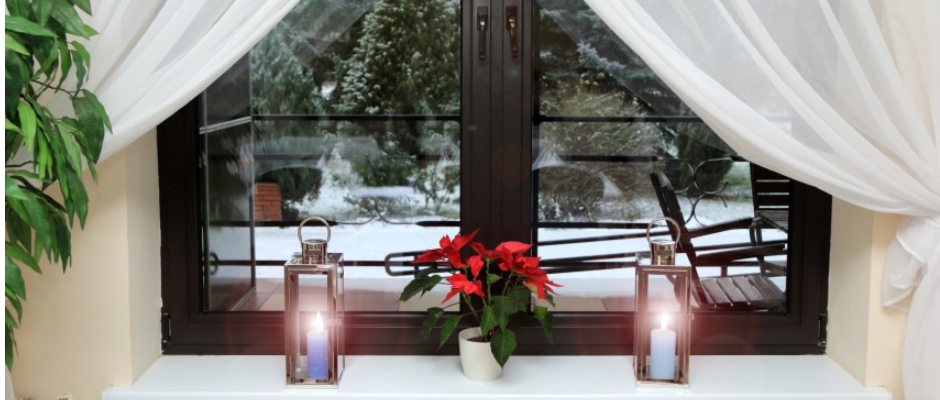 Zasłony, firanki, rolety - zimowe trendy w dekoracji okna